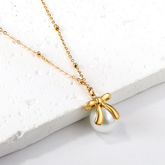 Bow Pearl Pendant Necklace | Tarnish-Free 18K Gold Bead Chain Charm